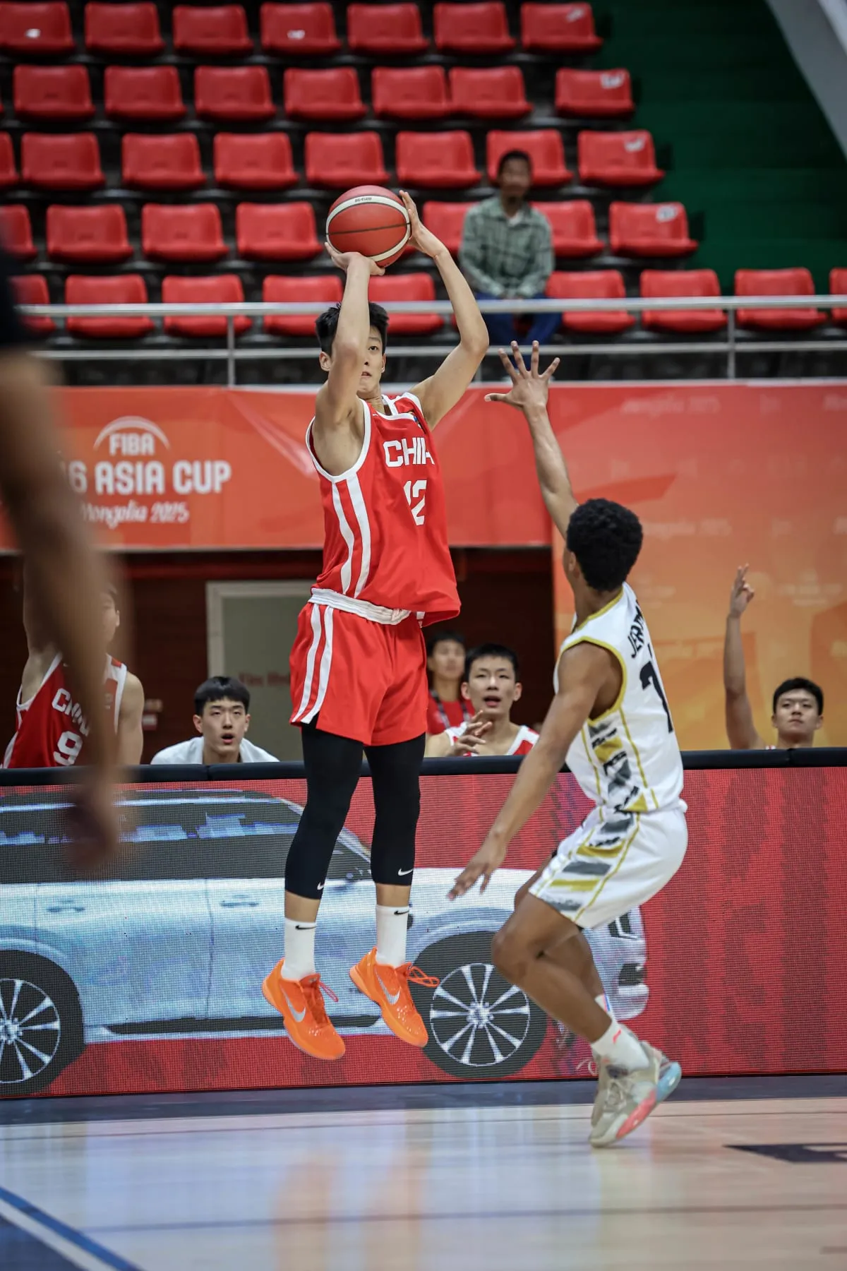 kaiyun-集结日CBA季后赛焦点战，AC米兰完成体检，震撼外界，团队化学反应显著的简单介绍