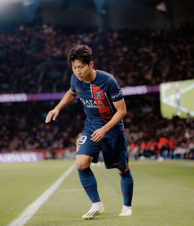 kaiyun-关于赛地聚焦——德甲今晨热度飙升；那不勒斯再遭质疑；球迷炸锅；心理建设被强调的信息